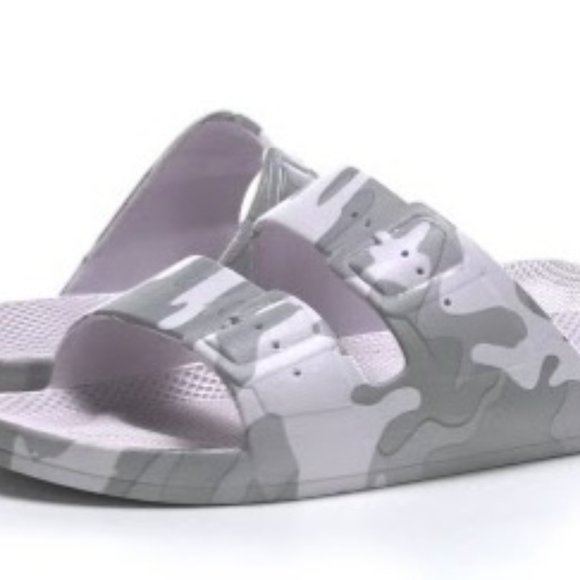 "STEVE MADDEN" ADJUSTABLE DOUBLE BUCKLE SLIP-ON SANDLES - Picture 14 of 14